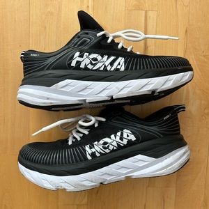 Almost new Hoka One Bondi 7 (please read below for sizing)
